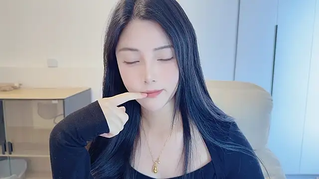 HaagenDazs  online show from April 15, 2026, 3:35 am