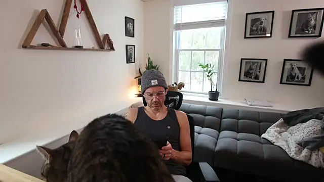 BradBronton online show from February 17, 2026, 6:47 pm