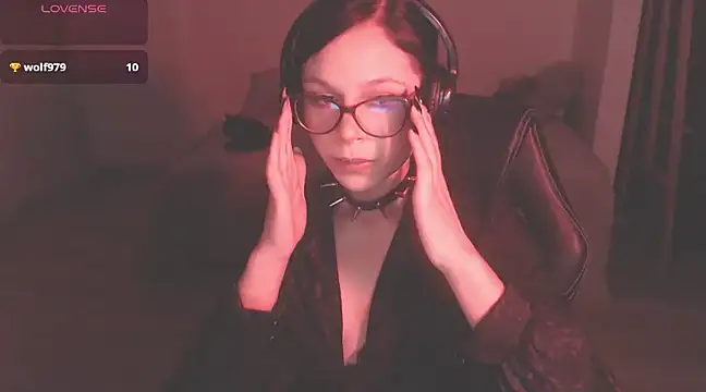 Snapshot of modjo_ chatting on December 15, 2024, 3:02 am modjo online show from December 15, 2024, 3:02 am