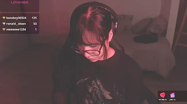 Snapshot of modjo_ chatting on January 28, 2025, 5:11 am modjo online show from January 28, 2025, 5:11 am