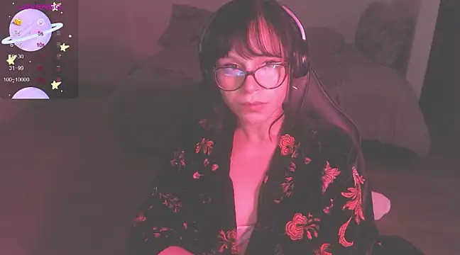 Snapshot of modjo_ chatting on February 21, 2025, 7:01 am modjo online show from February 21, 2025, 7:01 am