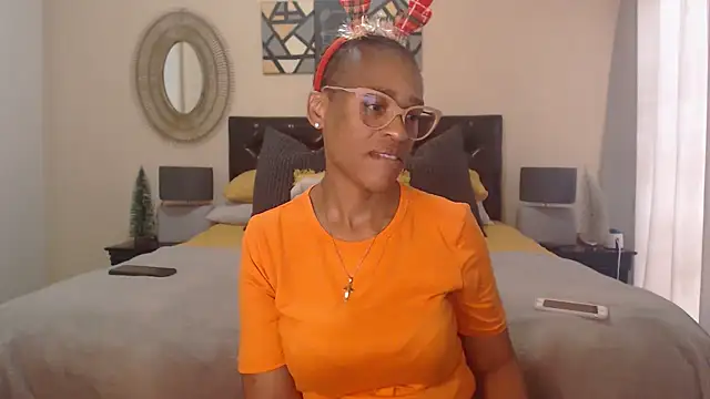 Snapshot of Creamyass22 chatting on December 23, 2024, 1:13 pm Creamyass22 online show from December 23, 2024, 1:13 pm