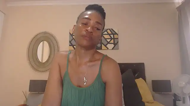 Snapshot of Creamyass22 chatting on March 18, 2025, 2:37 pm Creamyass22 online show from March 18, 2025, 2:37 pm