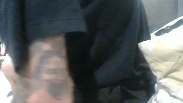 Snapshot of littleone420 chatting on March 23, 2026, 5:28 pm littleone420 online show from March 23, 2026, 5:28 pm