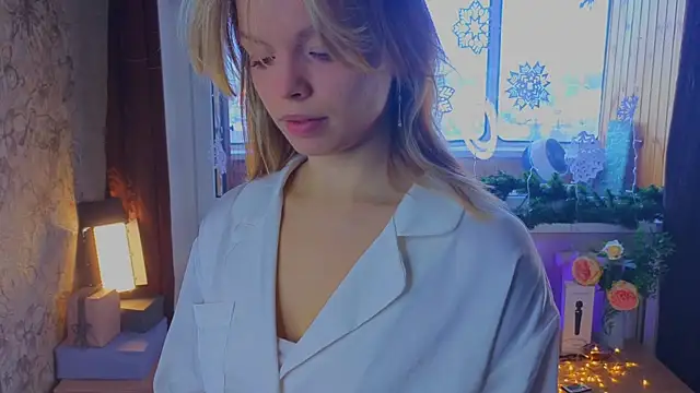 sinteas online show from December 16, 2025, 9:25 am