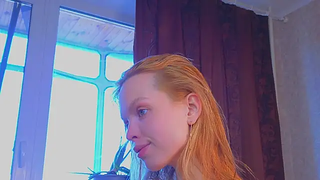 sinteas online show from April 15, 2026, 1:18 pm