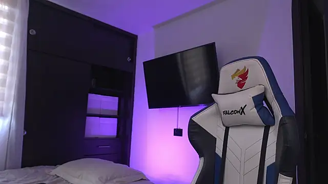  morghan  online show from February 25, 2026, 7:34 pm