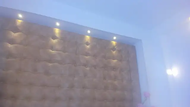 Snapshot of violet_giraldo chatting on April 29, 2026, 7:09 pm violet giraldo online show from April 29, 2026, 7:09 pm