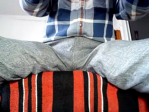 manan28 online show from September 19, 2025, 9:54 am