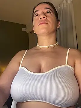 Snapshot of Antonellachic73 chatting on February 20, 2025, 2:18 am Antonellachic73 online show from February 20, 2025, 2:18 am