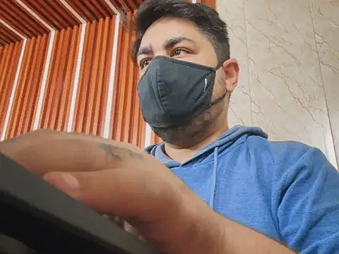 Snapshot of A4h_odin1 chatting on October 31, 2025, 7:42 am A4h odin1 online show from October 31, 2025, 7:42 am