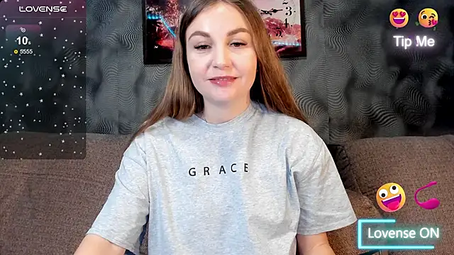 CassieMils online show from September 12, 2025, 9:53 am