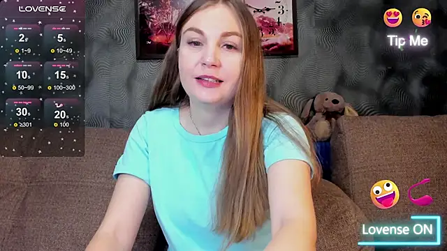 CassieMils online show from November 28, 2025, 4:15 am