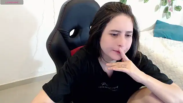 tania sweet   online show from January 2, 2025, 11:38 pm