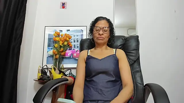 Aries Mature online show from December 21, 2025, 3:41 pm