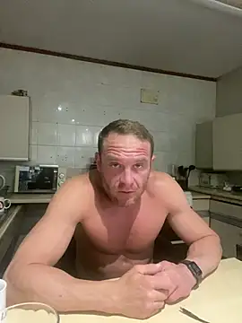Snapshot of FuelX@xh chatting on July 29, 2026, 8:51 pm FuelXxh online show from July 29, 2026, 8:51 pm