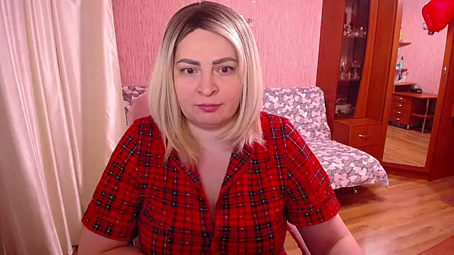 -MeowMeow online show from February 27, 2026, 5:46 pm