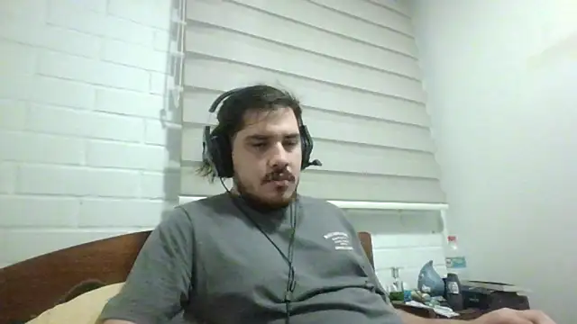 hung weeb online show from April 1, 2026, 3:18 am