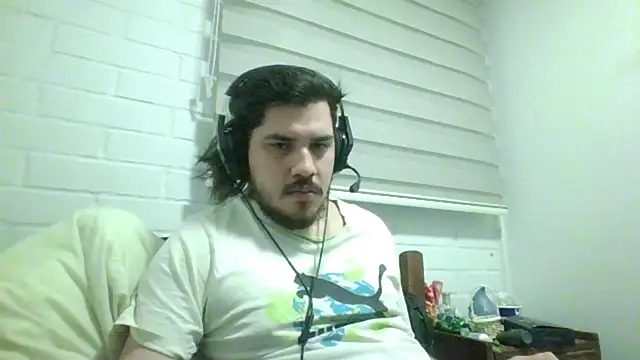 hung weeb online show from April 6, 2026, 3:37 am