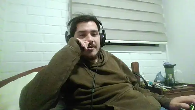 hung weeb online show from April 15, 2026, 4:08 am