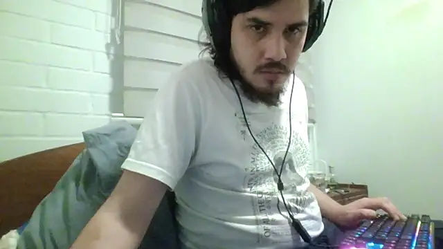 hung weeb online show from August 4, 2026, 2:37 am