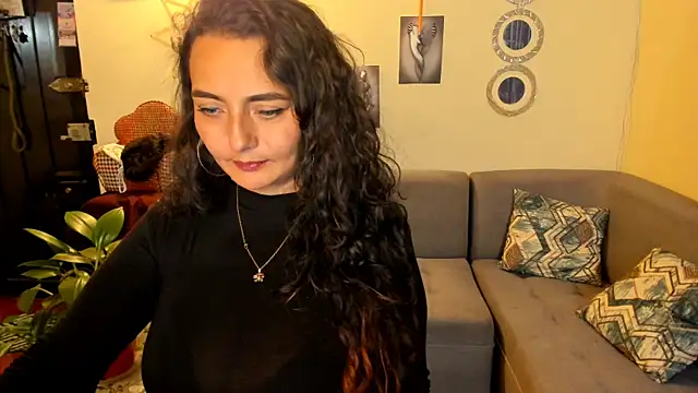 Snapshot of emma_luxy chatting on February 20, 2025, 5:12 am emma luxy online show from February 20, 2025, 5:12 am