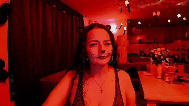 Snapshot of emma_luxy chatting on November 1, 2025, 12:45 am emma luxy online show from November 1, 2025, 12:45 am