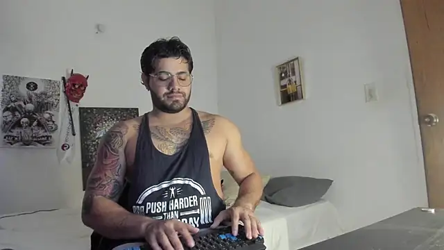 Snapshot of _Coddygold_ chatting on January 7, 2025, 10:41 pm Coddygold online show from January 7, 2025, 10:41 pm