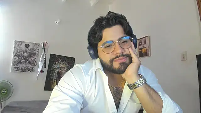 Snapshot of _Coddygold_ chatting on February 1, 2025, 2:45 pm Coddygold online show from February 1, 2025, 2:45 pm