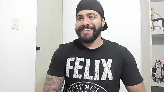 Snapshot of _Coddygold_ chatting on September 30, 2025, 1:43 am Coddygold online show from September 30, 2025, 1:43 am