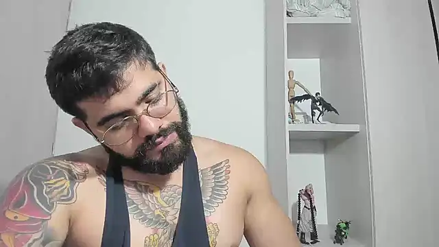 Snapshot of _Coddygold_ chatting on September 30, 2025, 1:49 pm Coddygold online show from September 30, 2025, 1:49 pm