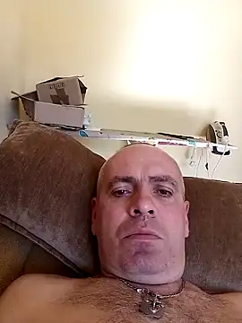 Snapshot of Robertvirt chatting on September 22, 2025, 8:27 am Robertvirt online show from September 22, 2025, 8:27 am