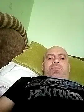 Snapshot of Robertvirt chatting on September 25, 2025, 7:56 am Robertvirt online show from September 25, 2025, 7:56 am