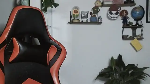 Nikkykora15 online show from March 15, 2025, 4:24 am