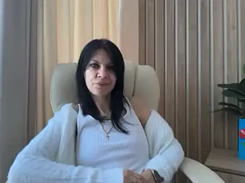 Snapshot of InjaAtHome chatting on April 22, 2026, 5:54 am InjaAtHome online show from April 22, 2026, 5:54 am