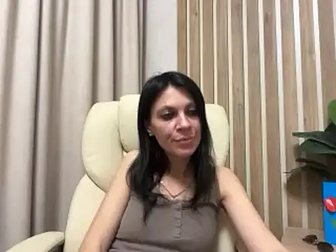 Snapshot of InjaAtHome chatting on May 15, 2026, 6:37 pm InjaAtHome online show from May 15, 2026, 6:37 pm