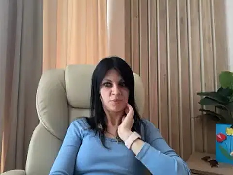 Snapshot of InjaAtHome chatting on May 20, 2026, 5:57 am InjaAtHome online show from May 20, 2026, 5:57 am