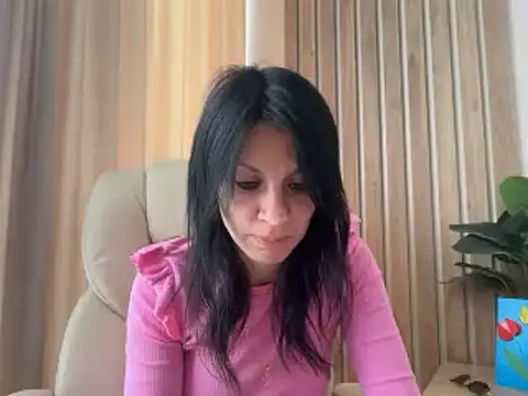 Snapshot of InjaAtHome chatting on May 22, 2026, 7:26 am InjaAtHome online show from May 22, 2026, 7:26 am