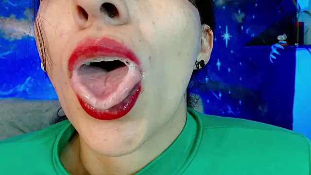 Snapshot of julieth_sex1 chatting on July 9, 2026, 11:14 am julieth sex1 online show from July 9, 2026, 11:14 am