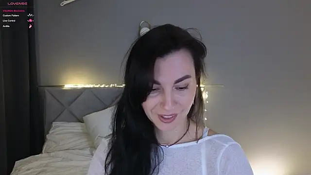 Mary love16 online show from November 3, 2025, 7:42 am