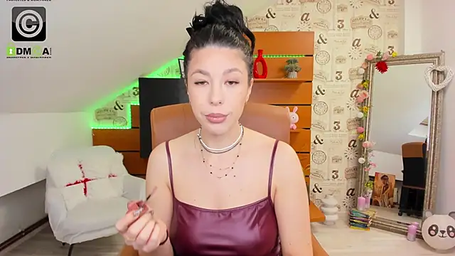 EmillyTaylor online show from March 11, 2026, 4:40 am