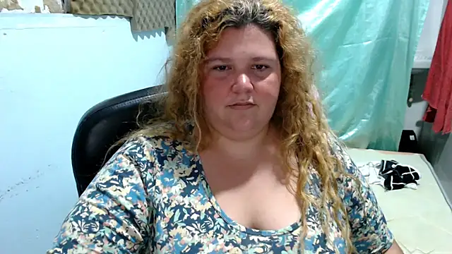 Snapshot of squirt322bbw chatting on April 16, 2026, 9:39 pm squirt322bbw online show from April 16, 2026, 9:39 pm