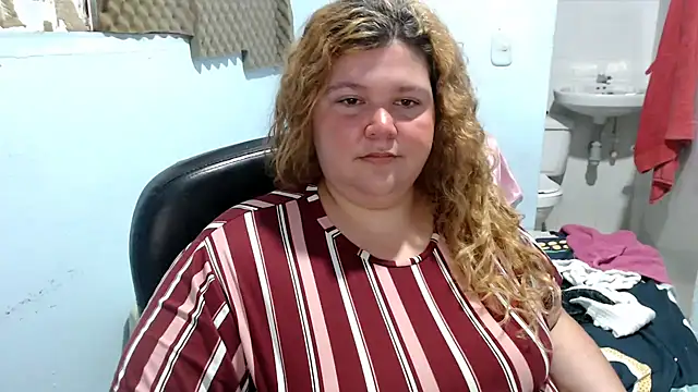 Snapshot of squirt322bbw chatting on April 20, 2026, 2:42 pm squirt322bbw online show from April 20, 2026, 2:42 pm