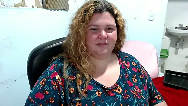 Snapshot of squirt322bbw chatting on May 13, 2026, 6:44 am squirt322bbw online show from May 13, 2026, 6:44 am