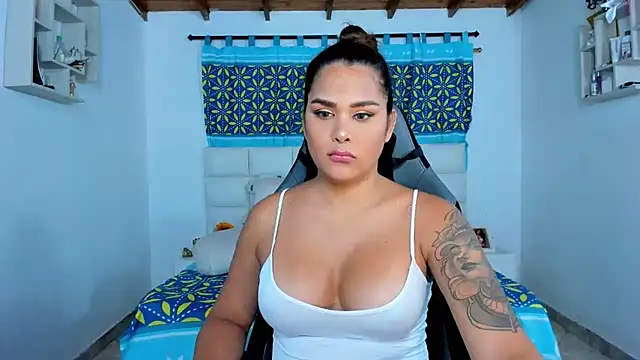 shadia-orozco online show from February 11, 2025, 7:54 am