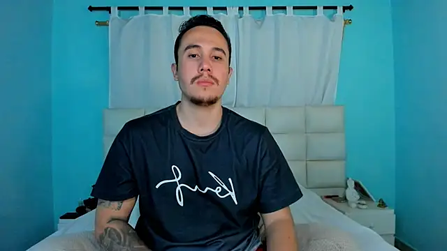 Snapshot of juan__jimenez chatting on March 19, 2026, 11:42 pm juan jimenez online show from March 19, 2026, 11:42 pm