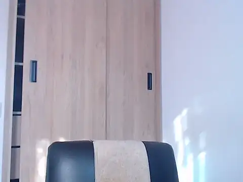 Snapshot of ChrisDamon chatting on November 3, 2025, 1:01 pm ChrisDamon online show from November 3, 2025, 1:01 pm