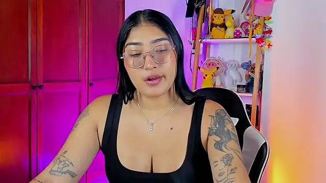 eymy-hadid online show from December 4, 2025, 11:13 pm