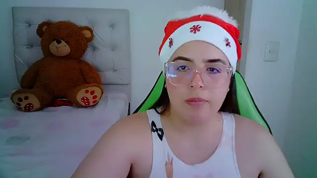 Snapshot of _alicia_z chatting on December 28, 2024, 8:36 pm alicia z online show from December 28, 2024, 8:36 pm