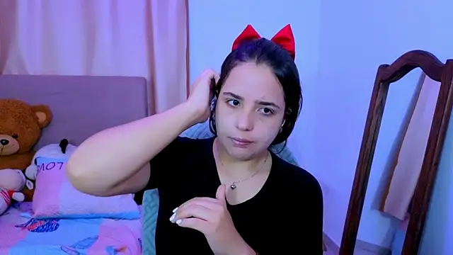 Snapshot of _alicia_z chatting on February 28, 2026, 8:04 am alicia z online show from February 28, 2026, 8:04 am